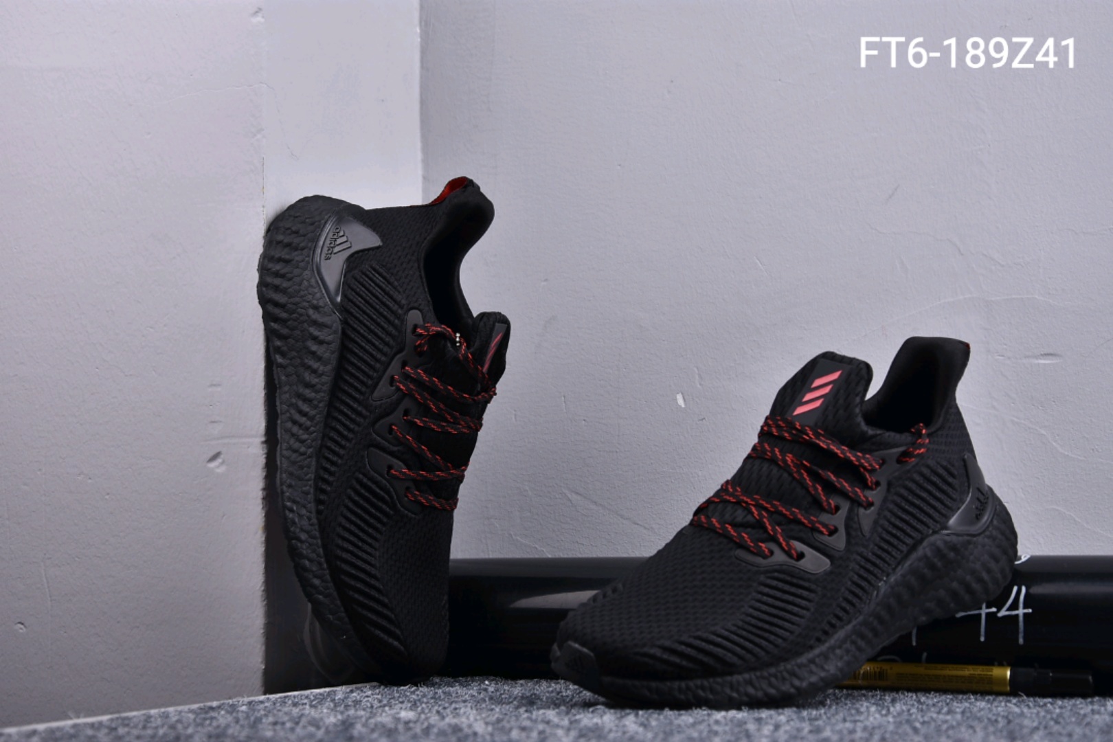 150！ Adidas Alphabounce beyond 阿尔法爆米花 配备「毒」家钢扣钥匙 官方水泥袋 防伪扣