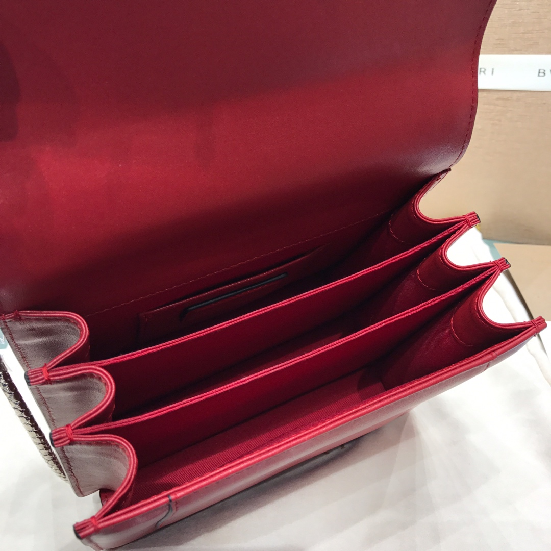 BVLGARI宝格丽进口原单牛皮原单品质三层手提包38329