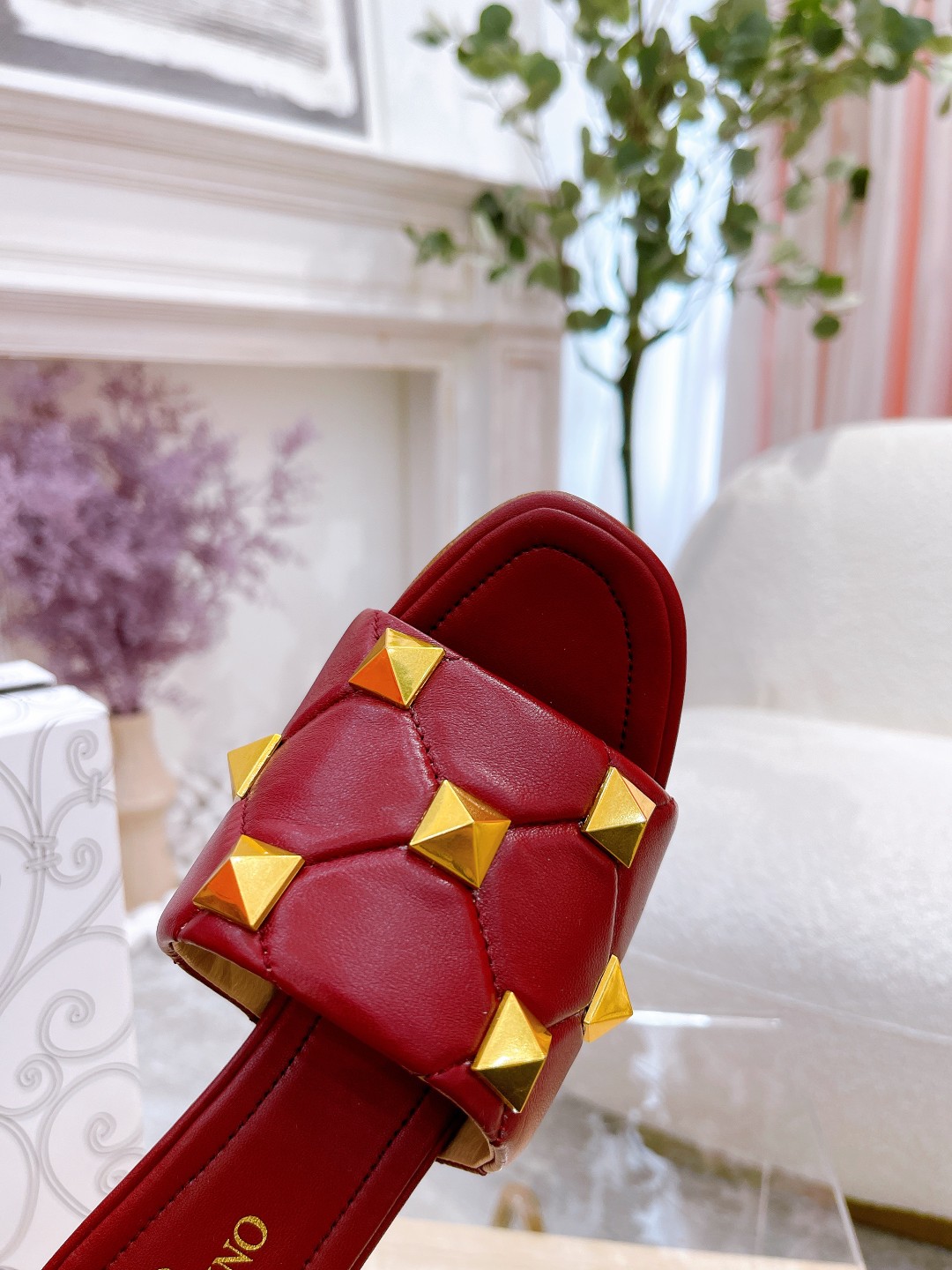 Valentino.Valentino remaches zapatillas contrarrestar la última serie de la versión más alta de los 