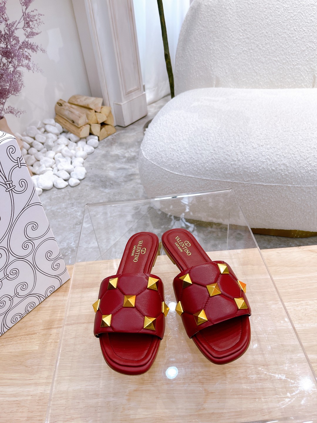 Valentino. remaches Valentino zapatillas contador última serie de la versión más alta de los detalle