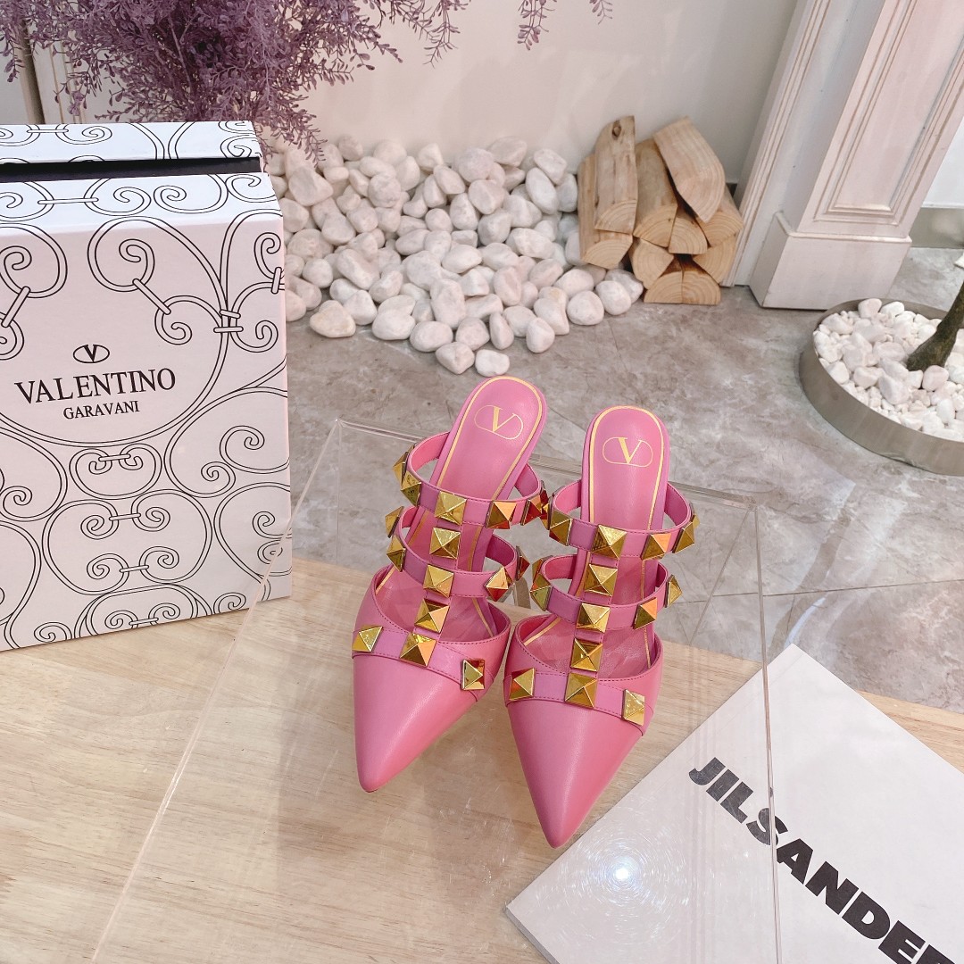 Valentino Valentino primavera y verano nuevos zapatos remachados en el nuevo ------- ¡------- último
