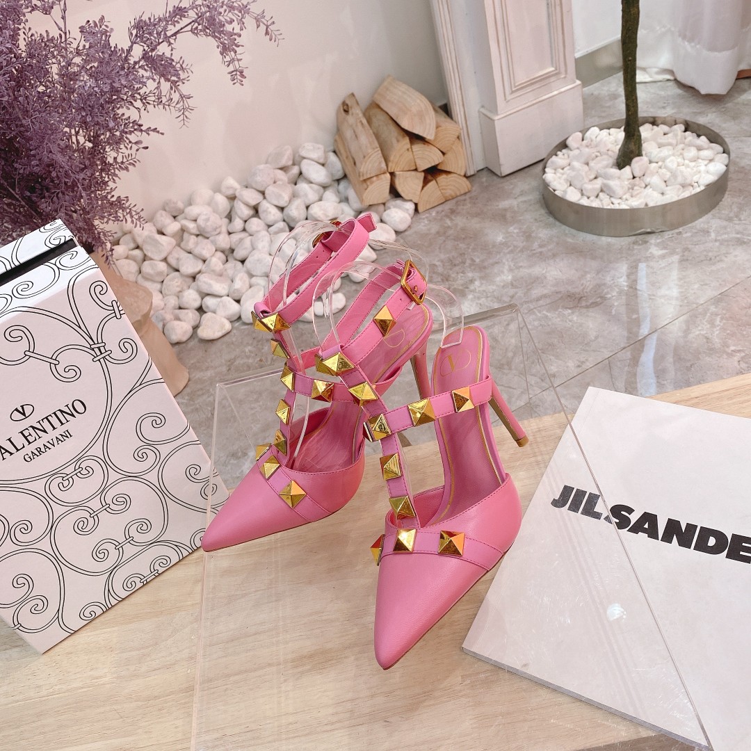 Valentino Valentino primavera y verano nuevos zapatos remachados en el nuevo ------- ¡------- último