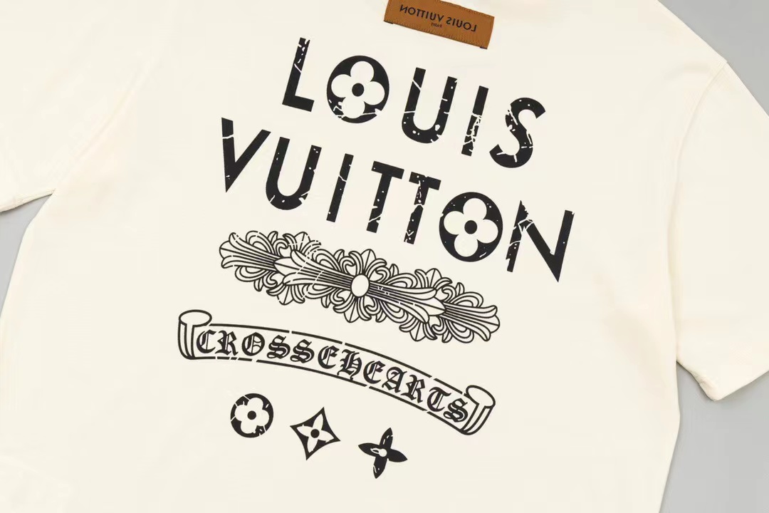 160 LOUIS VUITTON Chrome Hearts路易威登联名克罗心秀场