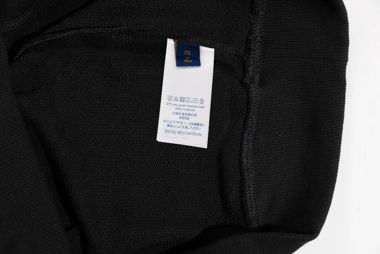 Louisweden 2023SS New Fall/Winter LVSE Monogram T-shirts: Stylish, High-End Collar Chains, Unisex, Original Fabric - 图片 8