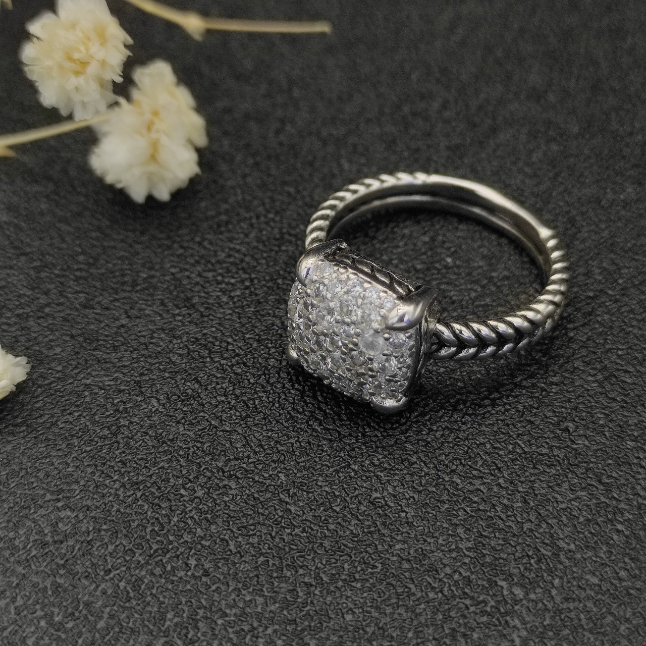 David Yurman Diamond Rings Collection: Four Claws, Various Sizes, DYJZ-040 - 图片 9