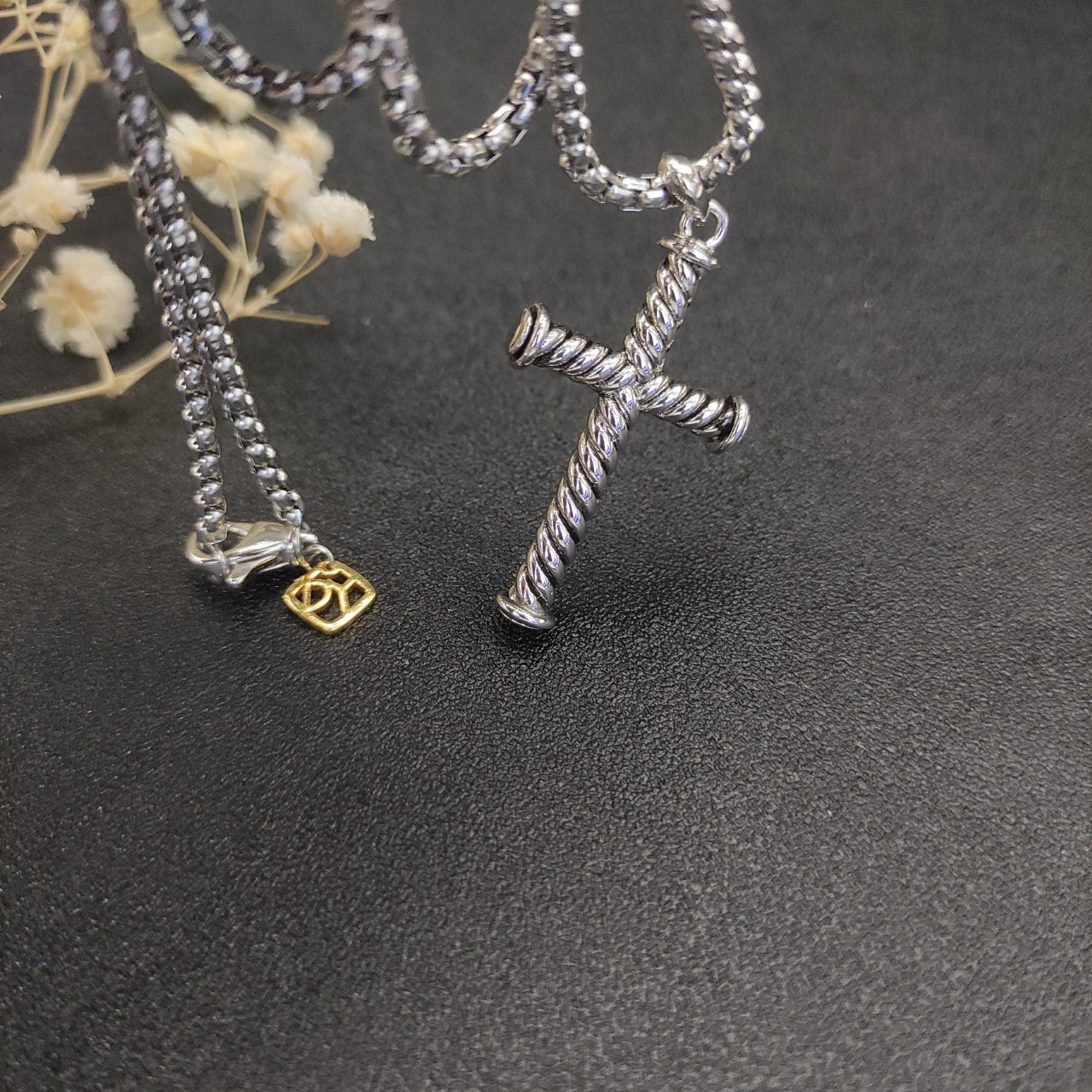 David Yurman Silver Cross Necklace with Adjustable Chain Lengths: DYXL-002 - 图片 4