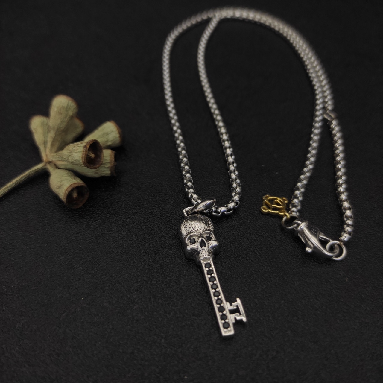 David Jurman Grunt Key Necklace with Adjustable Chain Lengths DYXL-032 - 图片 2