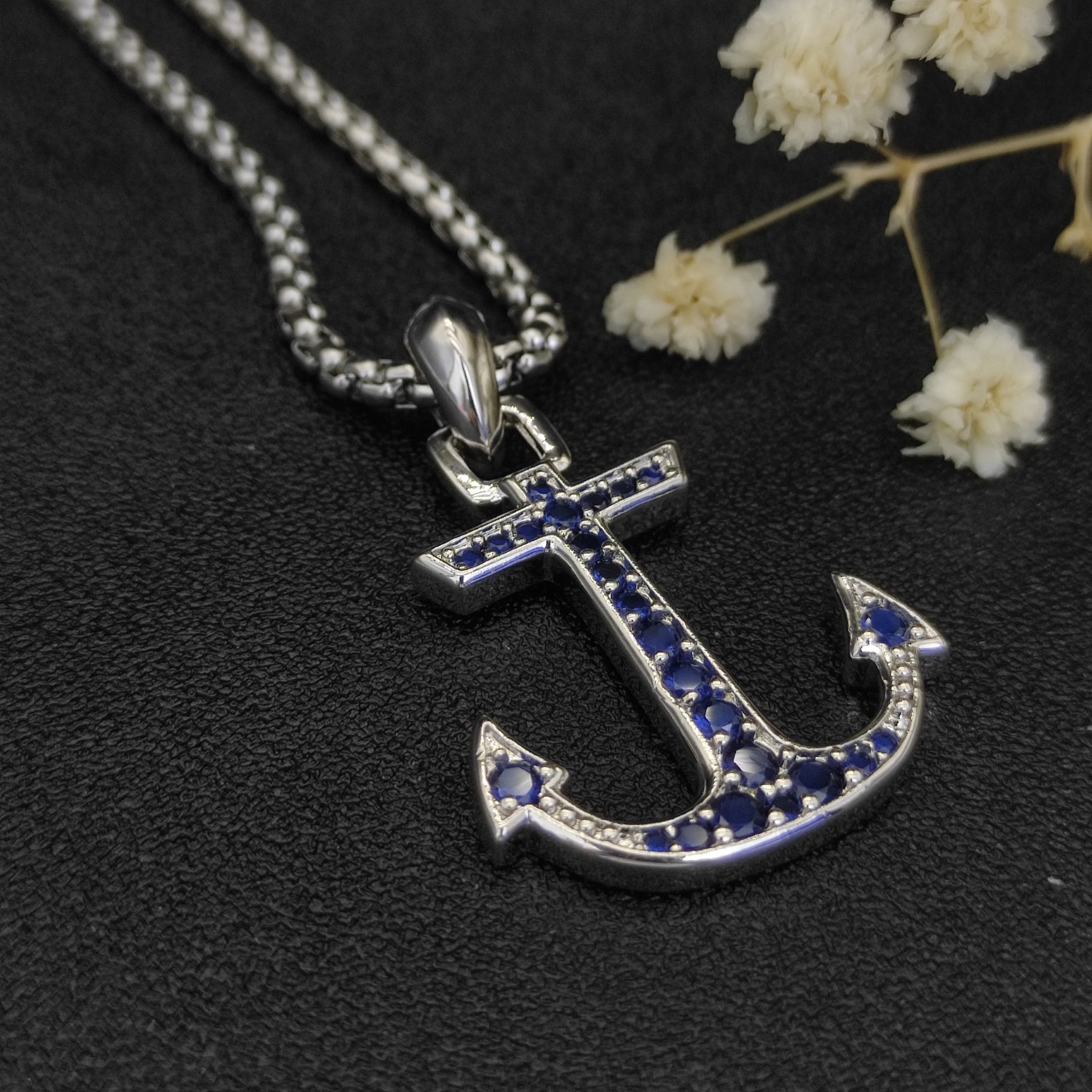 David Yurman Sea Anchor Blue Diamond Necklace with Adjustable Chain Lengths. - 图片 3
