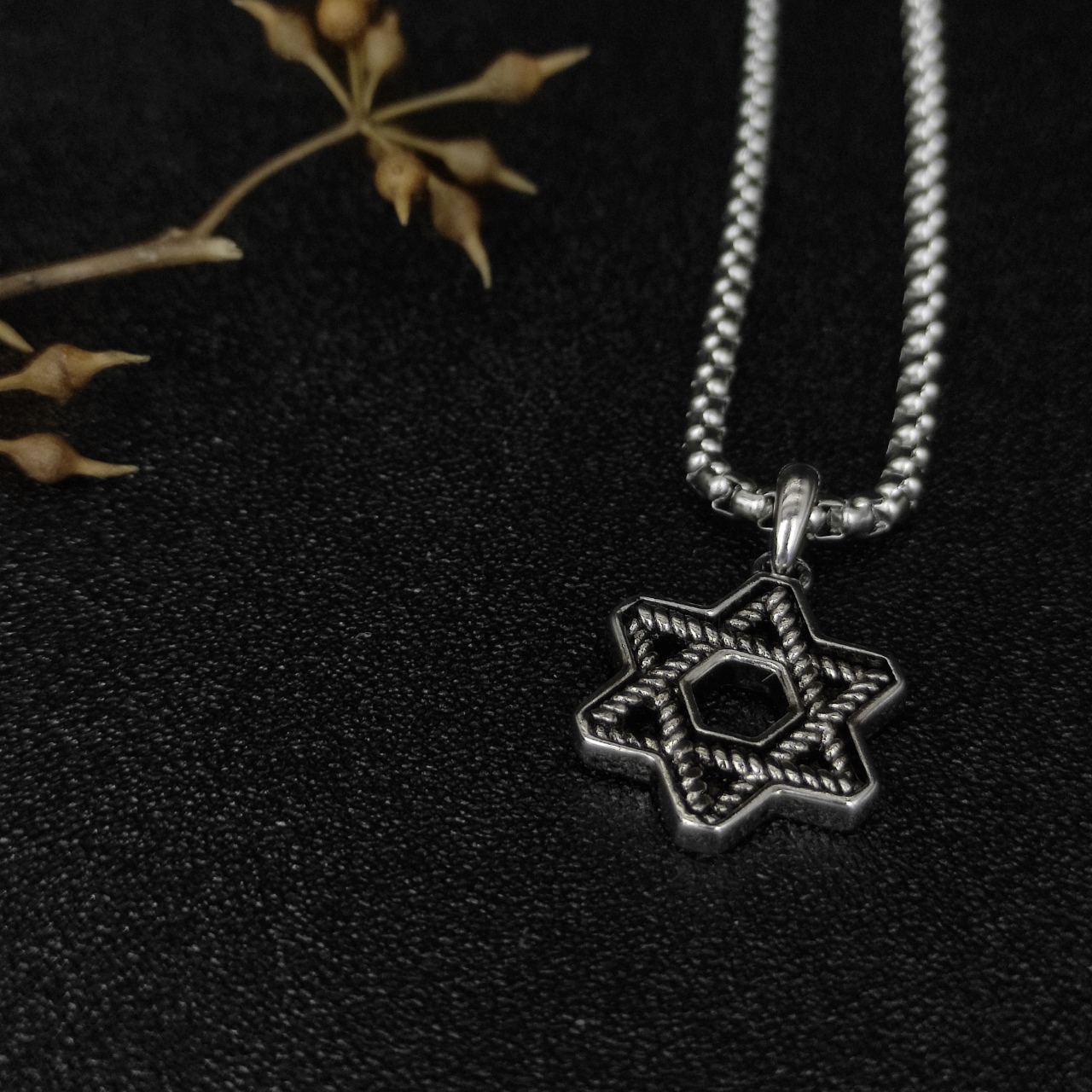 NO:114320,David Yurman David Star Necklace. Chain is 3mm thick, length 50 5cm or length 60 5cm delay chain No. DYXL-038, jewelry fine, necklace19860909David Yurman 大卫之星项链.链条粗3mm,长度50 5cm或长度60 5cm延迟链 编号DYXL-038,饰品精品,necklace,Jewelry