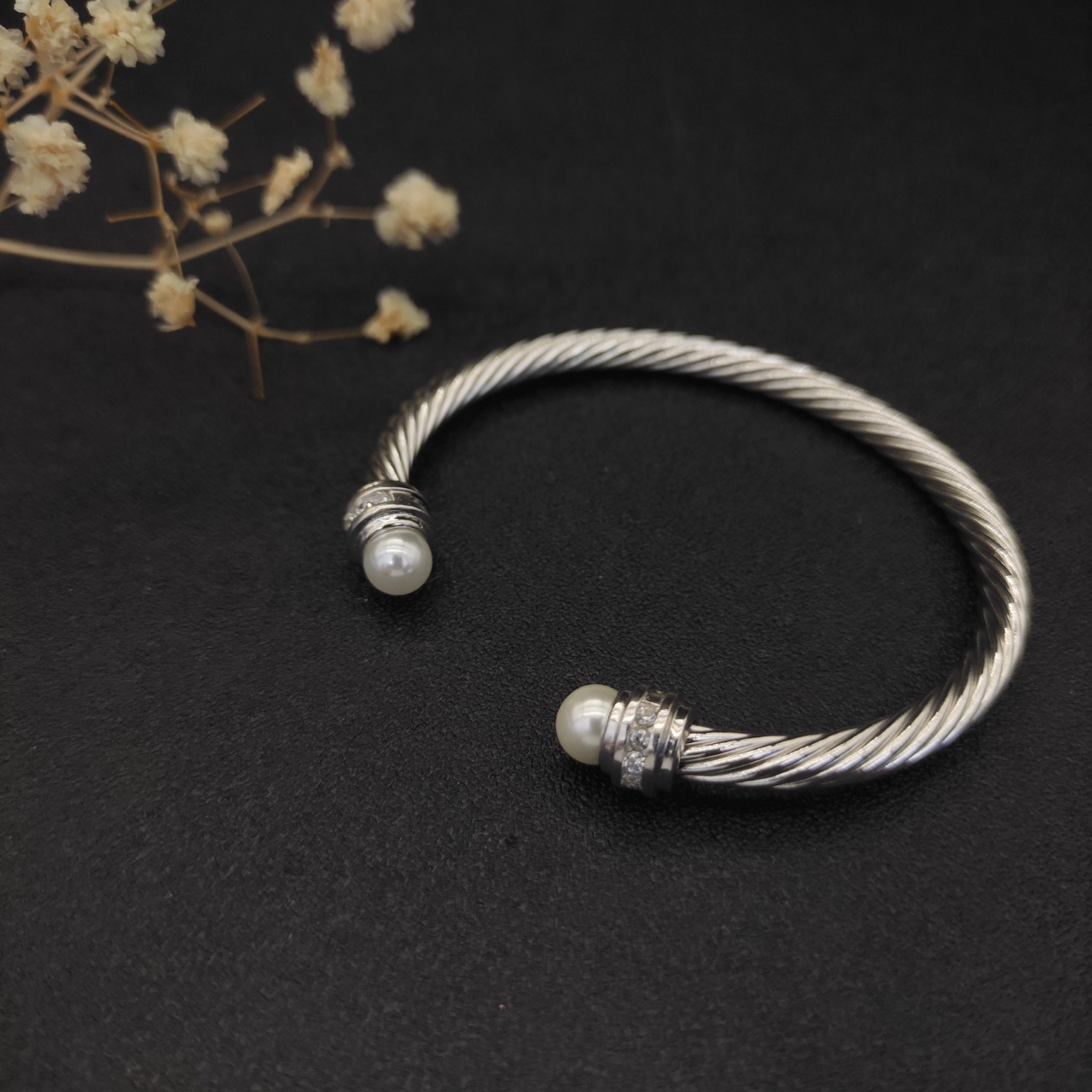 NO:896098,David Yurman 5mm inlaid stone pearl bracelet. The recommended hand size is 15-20cm. No. DYSZ-059, fine jewelry, bracelet19860909David Yurman 5mm镶嵌石珍珠手镯.建议适合佩戴的手围15-20cm 编号DYSZ-059,饰品精品,bracelet,Jewelry