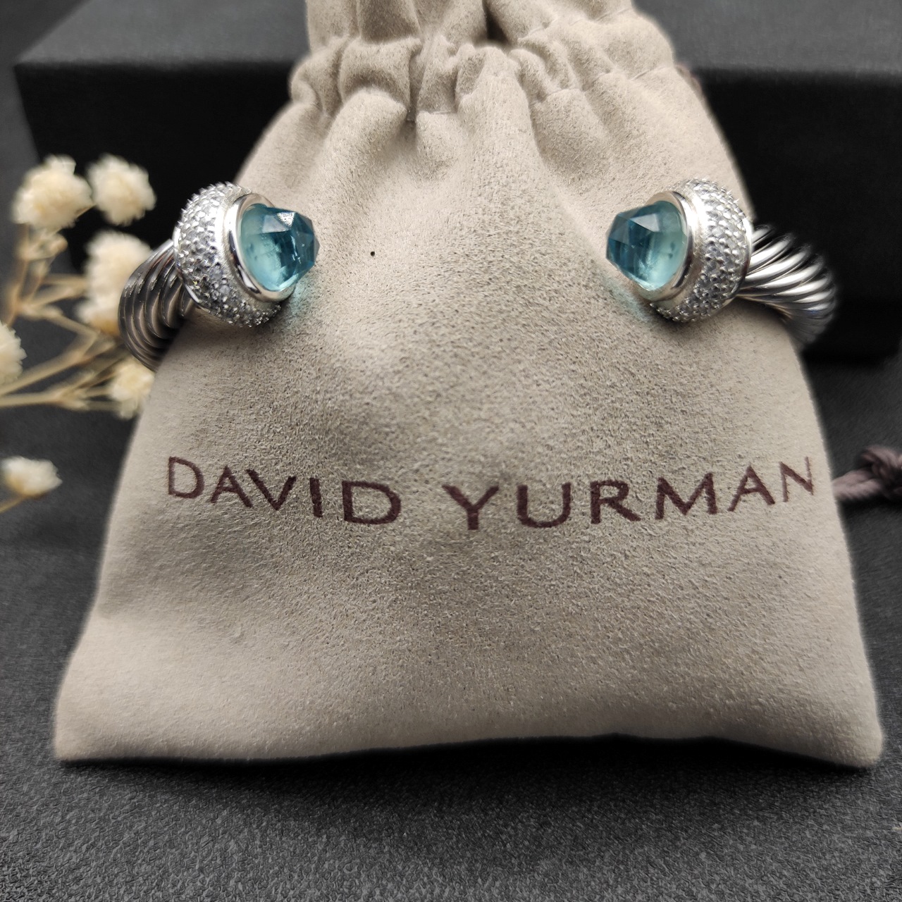 NO:603892,David Yurman 7mm full diamond blue diamond bracelet. It is recommended that the suitable hand size is 16-20cm. No. DYSZ-083, fine jewelry, bracelet19860909David Yurman 7mm满钻蓝钻头手镯.建议适合佩戴的手围16-20cm 编号DYSZ-083,饰品精品,bracelet,Jewelry