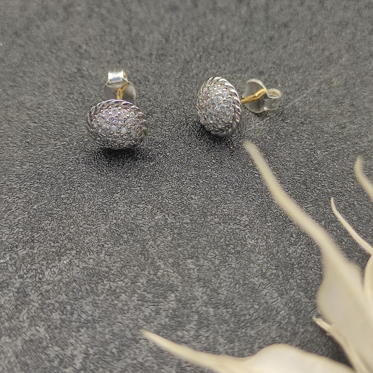 NO:114342,David Yurman 8.6mm round full-diamond earrings. No. DYEH-064, jewelry quality19860909David Yurman 8.6mm圆形满钻耳钉. 编号DYEH-064,饰品精品,Jewelry