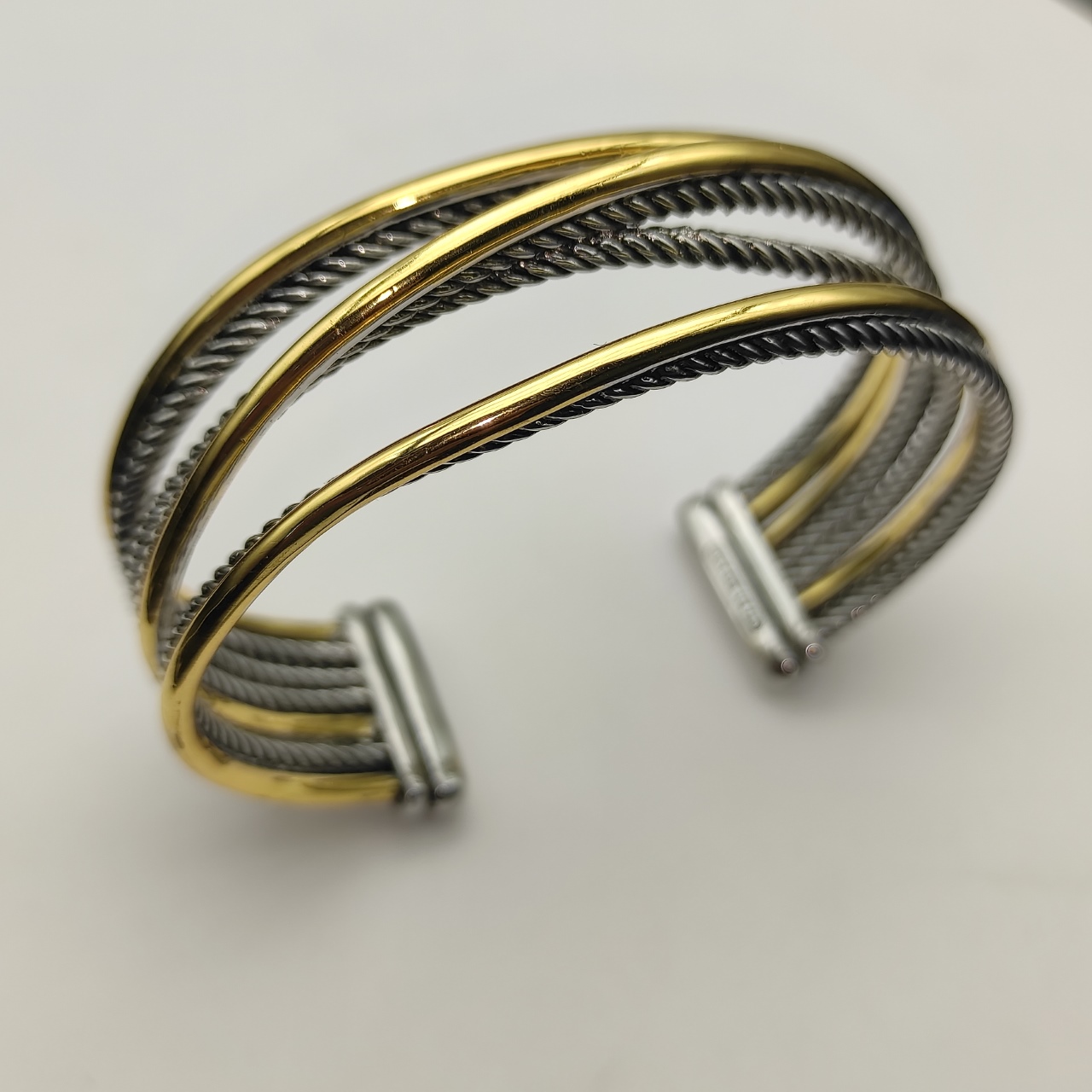 NO:110746,David Yurman 22mm7 wire cross bracelet. It is recommended to wear a hand circumference of 16-20cm. Number DYSZ-189, jewelry quality, bracelet19860909David Yurman 22mm7线交叉手镯.建议适合佩戴的手围16-20cm 编号DYSZ-189,饰品精品,bracelet,Jewelry