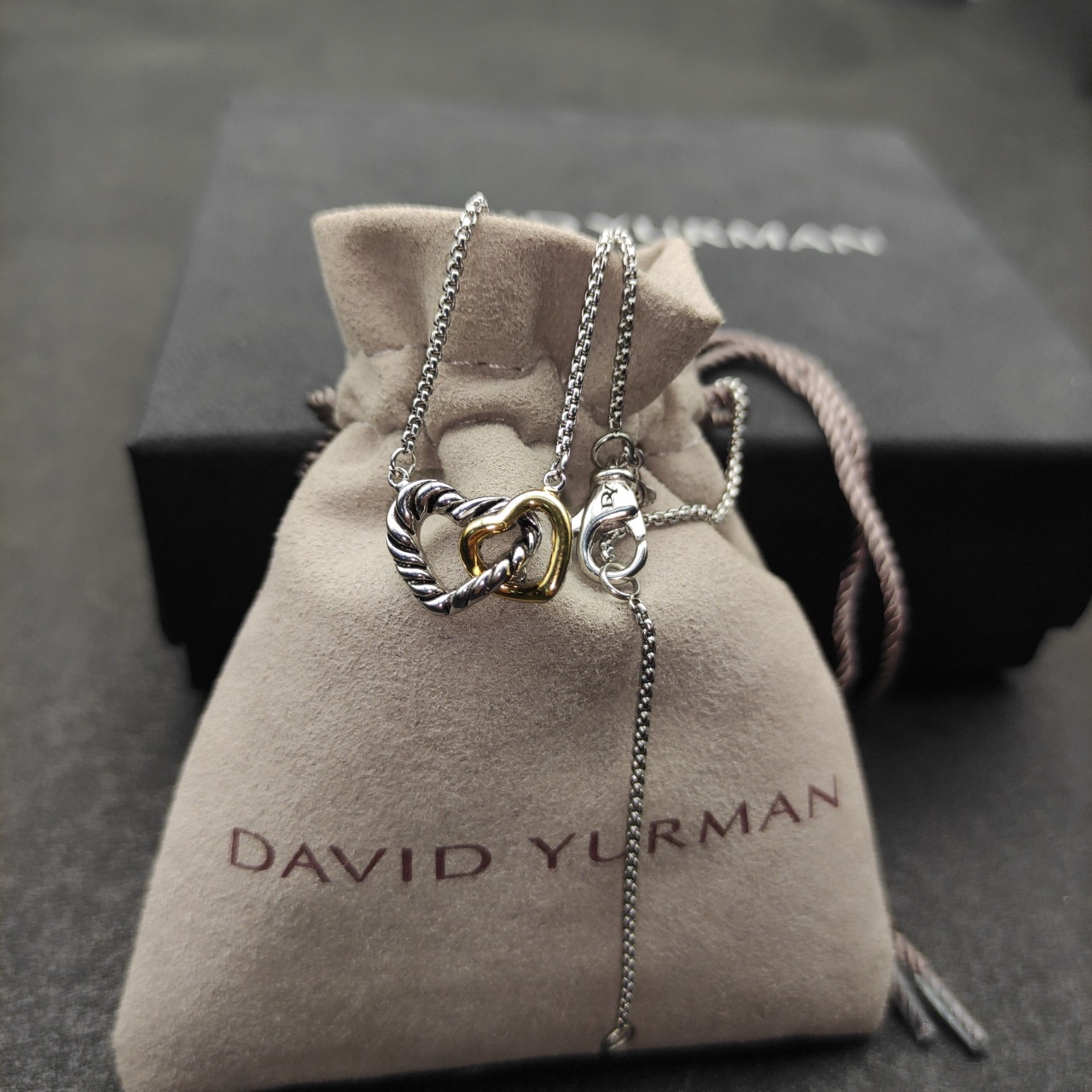 NO:110731,New David Yurman Double Heart Separation Necklace. Chain is 1.5mm thick, 45 5cm length delay chain. Number DYXL-95, jewelry quality, necklace19860909上新David Yurman 双心扣心分色项链.链条粗1.5mm,长度45 5cm延迟链  编号DYXL-95,饰品精品,necklace,Jewelry