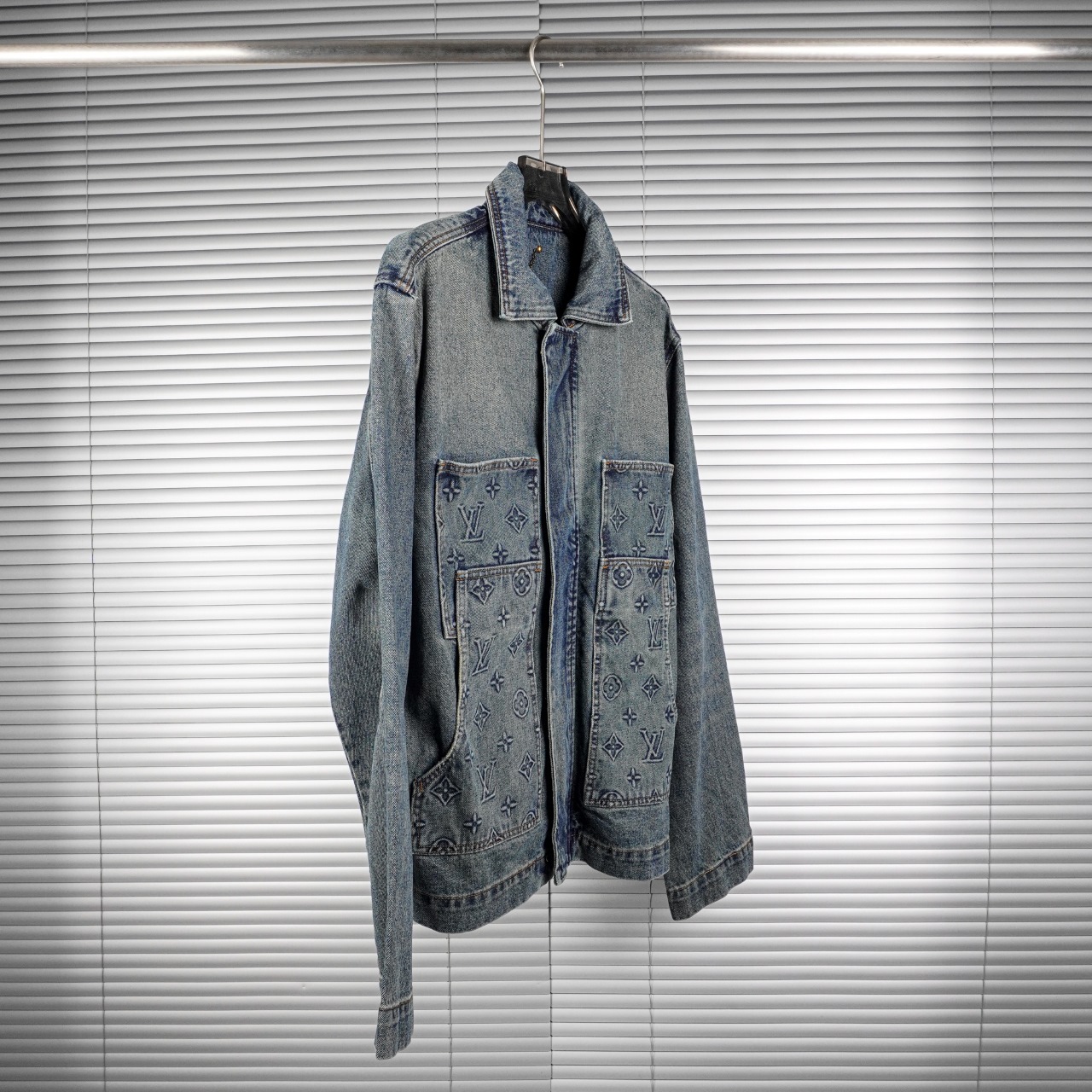 路易威登 Louis Vuitton 高定典藏名品高定成衣时装外套连衣裙衬衫T恤 #DDC2A593 3