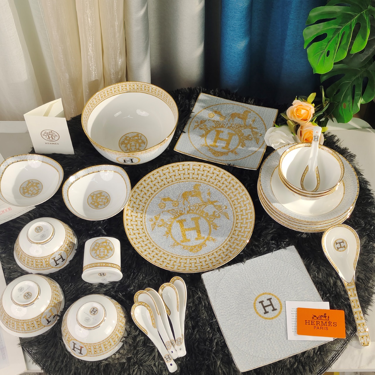 Hermès Maison Lifestyle Luxury Home Decor Blanket Tableware Bedding 2