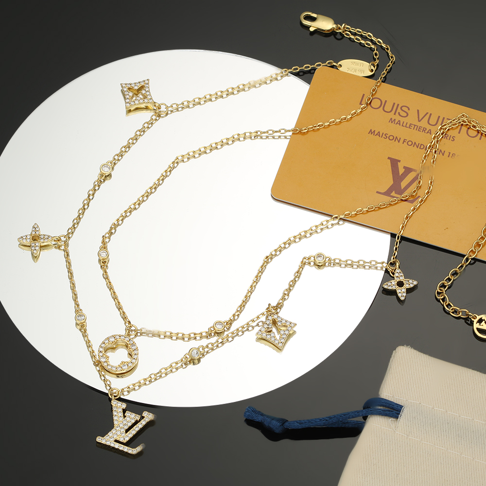 Louis Vuitton Jewelry Necklaces & Pendants Polishing