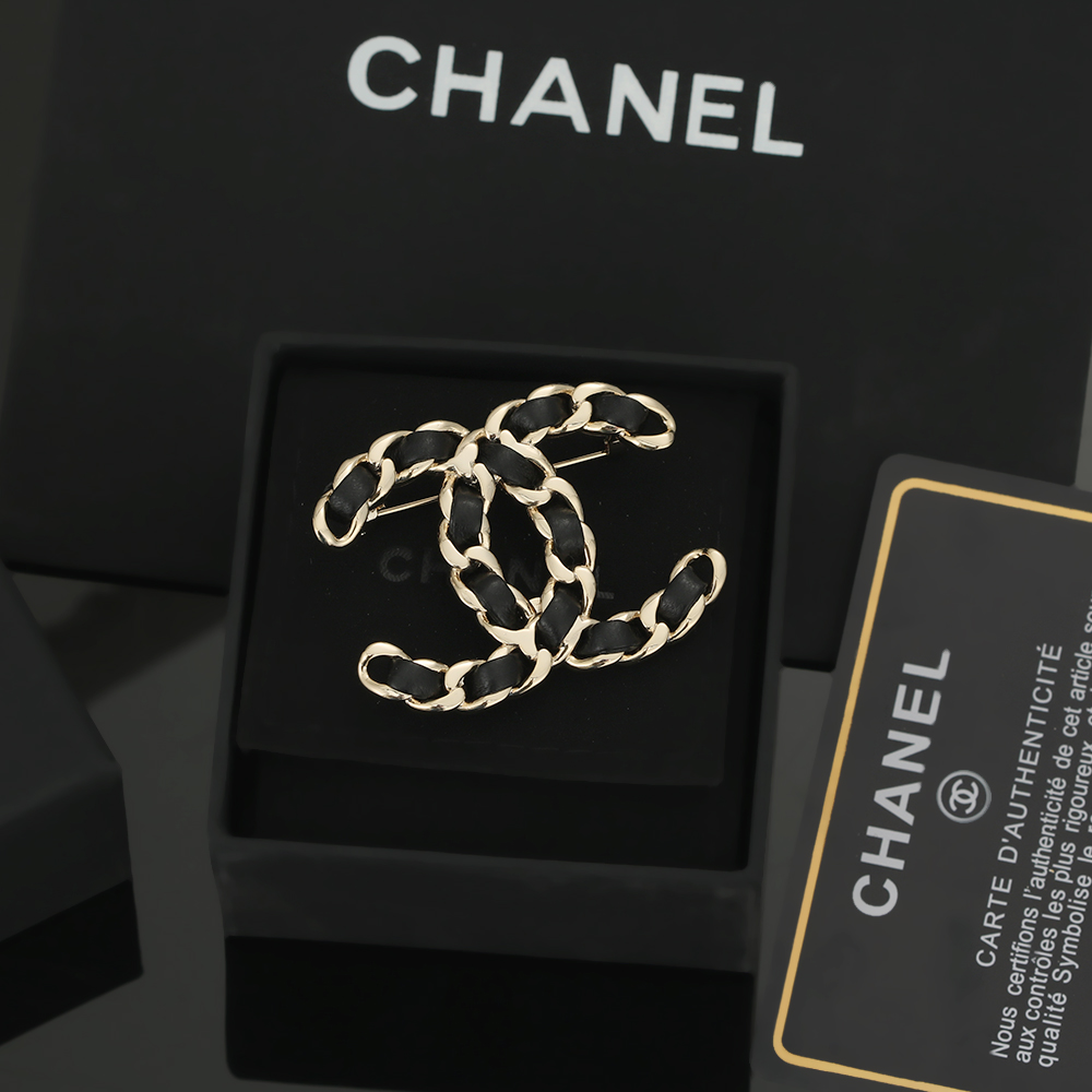 Chanel Jewelry Brooch Black