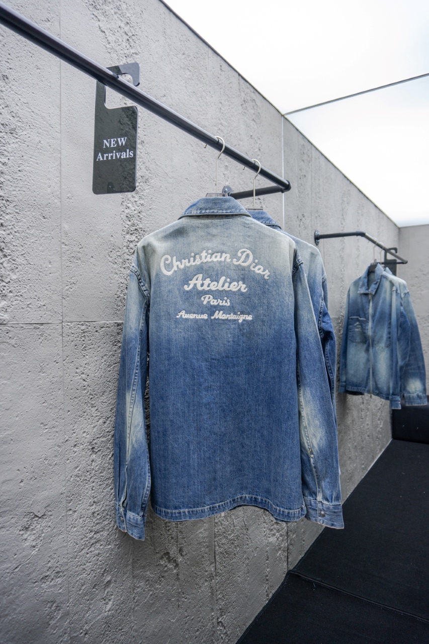 路易威登 Louis Vuitton 高级成衣风衣外套及大衣服饰 #F01B8EA7 2