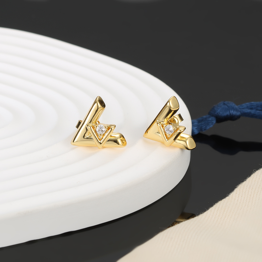 Is it OK to buy
 Louis Vuitton Jewelry Earring Yellow Unisex Brass Vintage