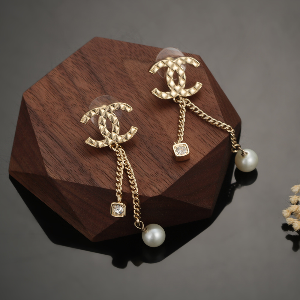 Chanel Haute Couture Haute Joaillerie Fine Jewelry Earrings Necklace 5