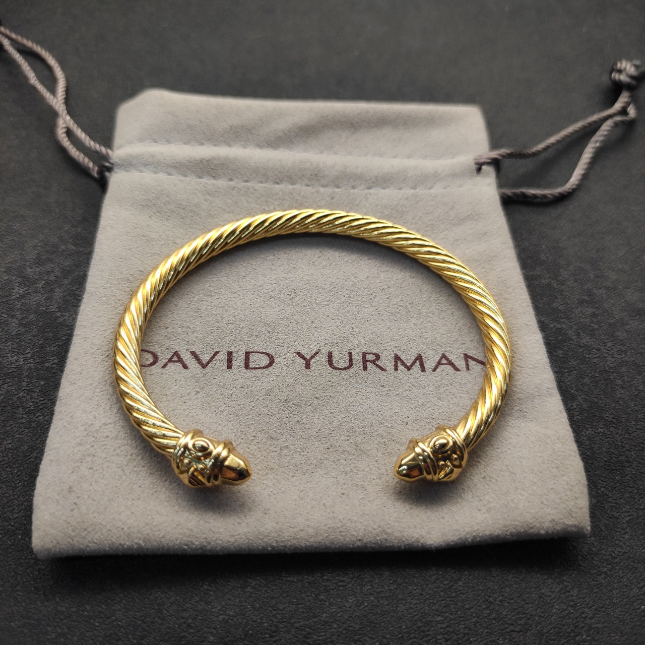 NO:110738,New David Yurman 5mm color spray painted gold bracelet. It is recommended to wear a hand circumference of 16-20cm. Number DYSZ-211, jewelry quality, bracelet19860909上新 David Yurman 5mm彩色喷漆金色手镯.建议适合佩戴的手围16-20cm 编号DYSZ-211,饰品精品,bracelet,Jewelry