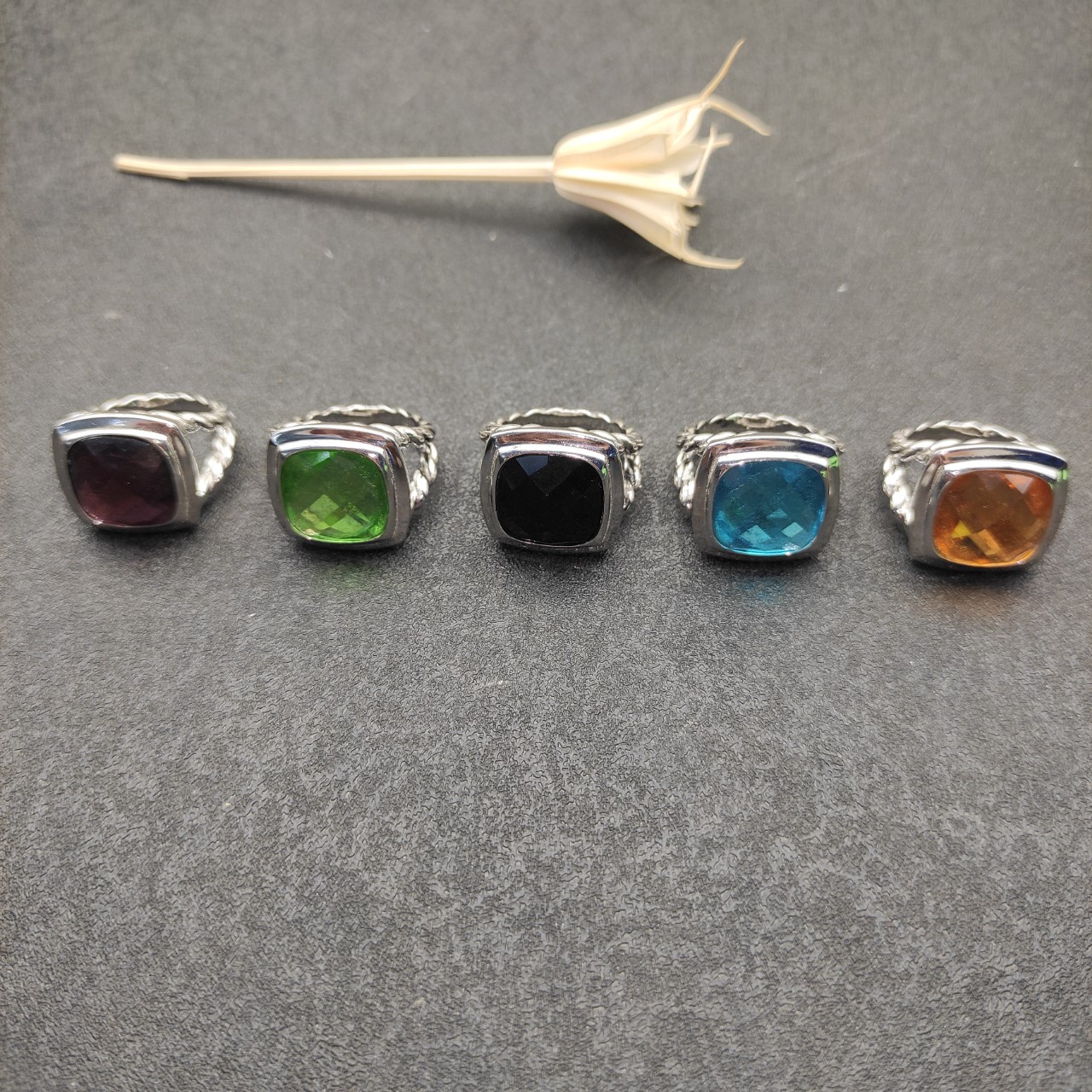 NO:555554,New. David Yurman 14MM square square diamond ring, available in purple diamond, black diamond, blue diamond, green diamond and champagne diamond. The size is US, 6-7-8-9, four sizes, fine jewelry, ring19860909上新.David Yurman 14MM光身四方钻戒指,有紫钻,黑钻,蓝钻,绿钻,香槟钻五种石头, 尺寸美号,6-7-8-9,四个号,饰品精品,ring,Jewelry