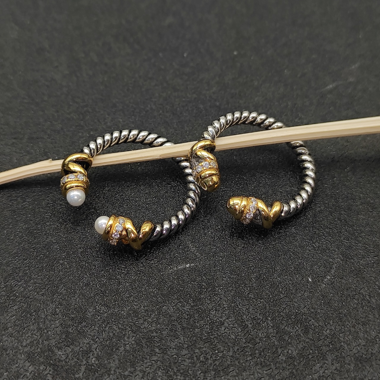 David Yurman Pearl Circle Ring in Wire Entangled Style, Sizes 6-9, Dimensions: 4 Beauties - 图片 2