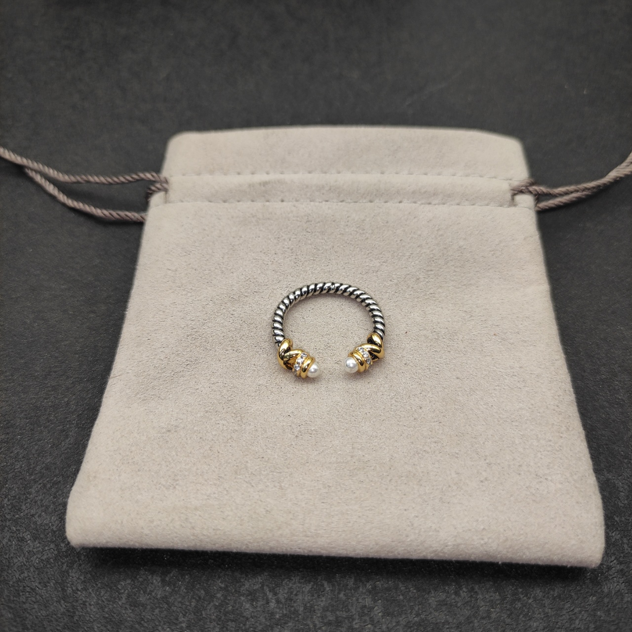 David Yurman’s New 196 Pearl Wire Ring: Beauty in Dimensions 6-7-8-9 - 图片 7