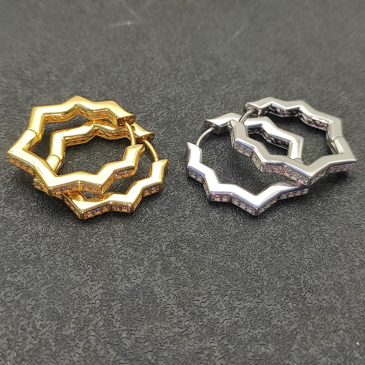 NO:107934,New in V-gold material David Yurman 22.8mm*2.6mm hexagonal earrings. Available in gold and silver, jewelry fine, earrings19860909V金材质上新 David Yurman22.8mm*2.6mm 六角形耳环.有金色和银色两款,饰品精品,earrings,Jewelry