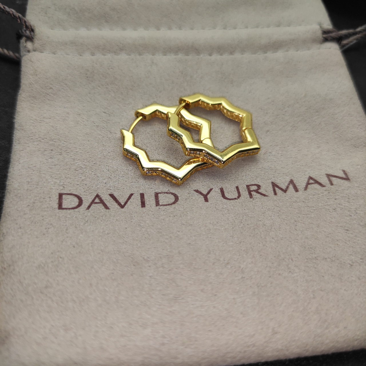 NO:110093,New David Yurman22.8mm*2.6mm Gold Hexagonal Earrings., Jewelry Boutique, earrings19860909上新 David Yurman22.8mm*2.6mm 金色六角形耳环.,饰品精品,earrings,Jewelry