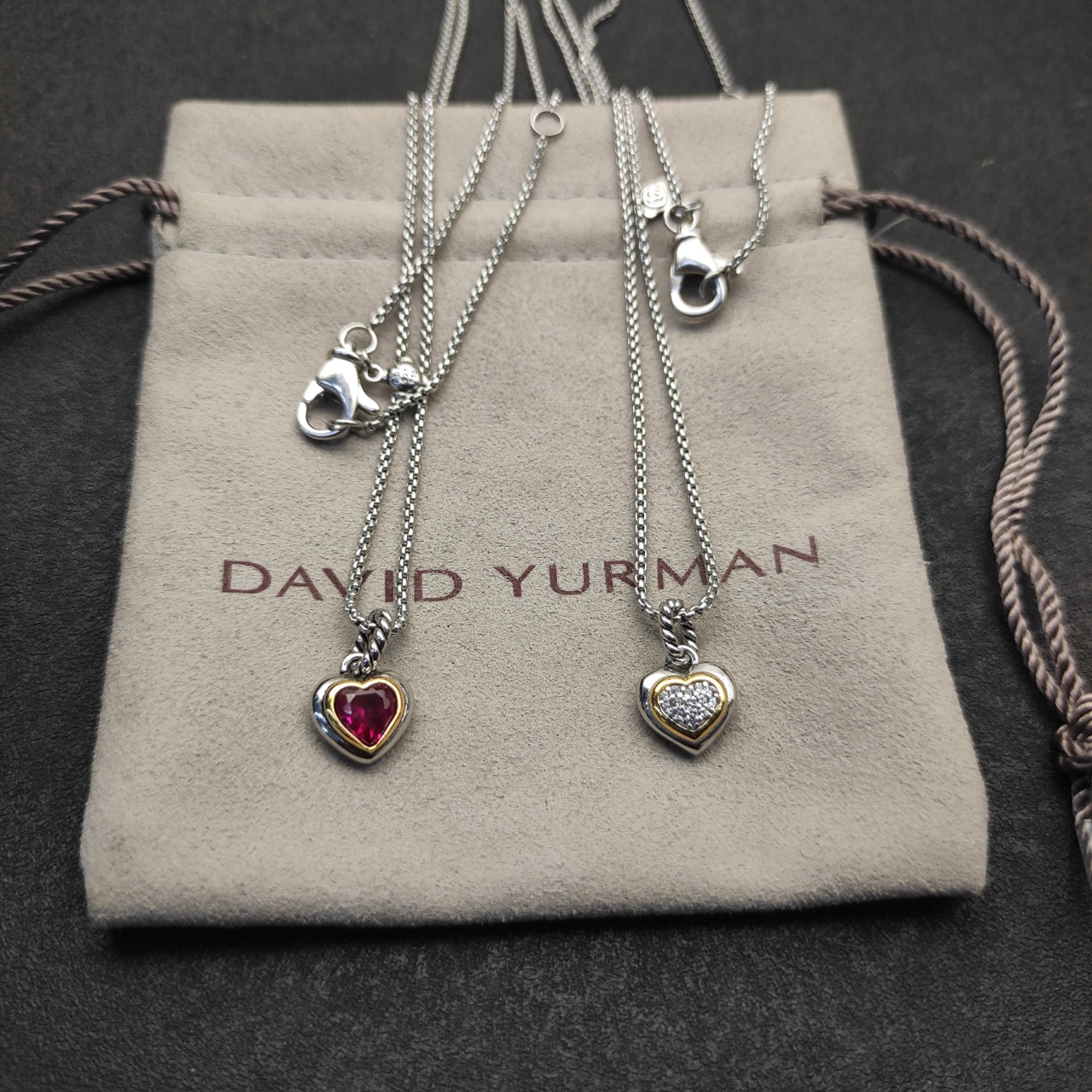 NO:108382,New David Yurman 17mm*11mm Love Necklace. It is available in two styles: red diamond and full diamond. The chain is 1.5mm thick, length 45 5cm delay, jewelry quality, necklace19860909上新David Yurman 17mm*11mm 爱心项链.有红钻和满钻两款.链条粗1.5mm,长度45 5cm延迟,饰品精品,necklace,Jewelry