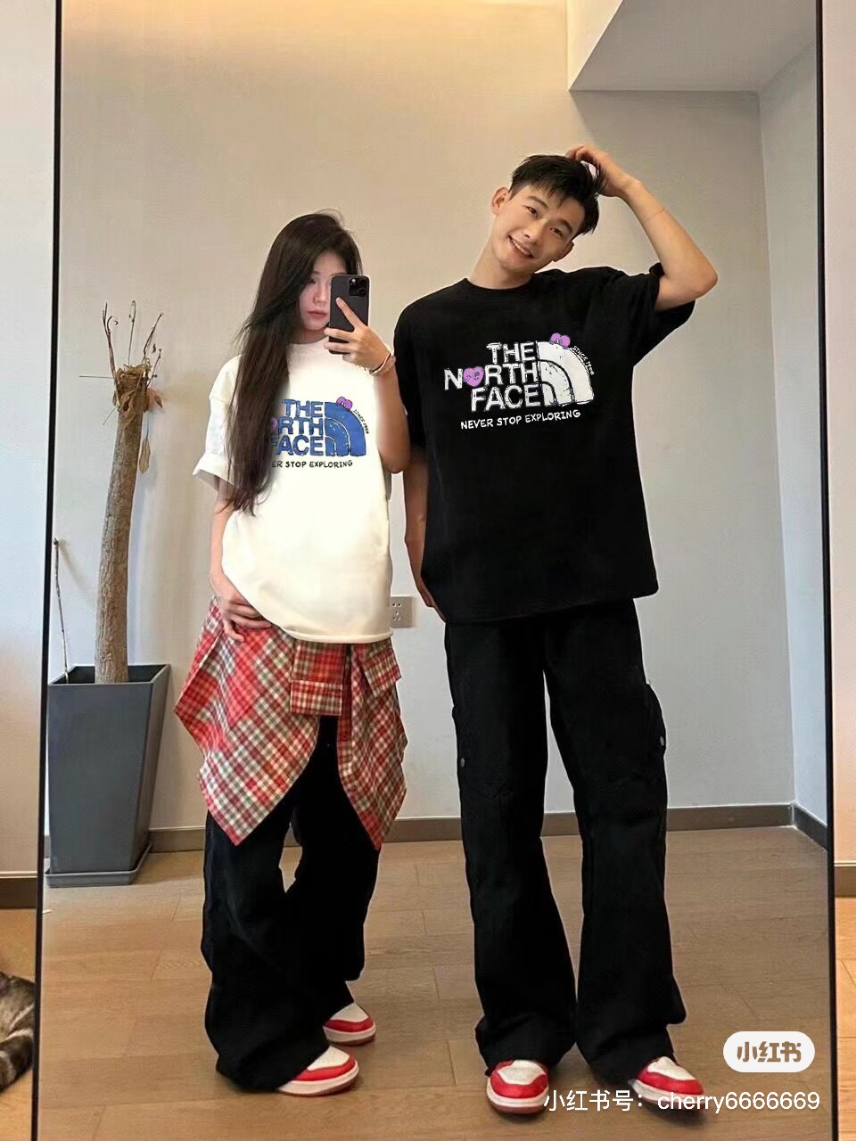 TheNorthface 北面 2024夏季款情人节限定情侣爱心印花短袖T恤 上身效果#