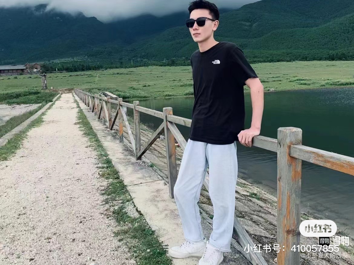 TheNorthface 北面 2024夏季新款经典小标印花短袖T恤 上身效果#