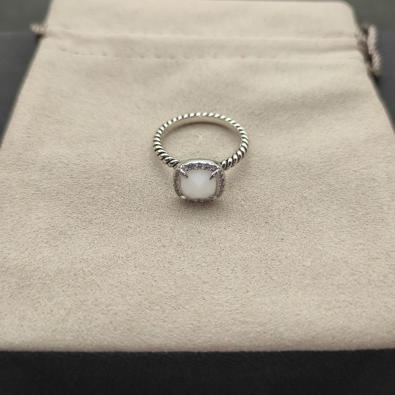219 💰David Yuurman Four-clawed Ring, White Manau No. DYJZ-078 - 图片 4