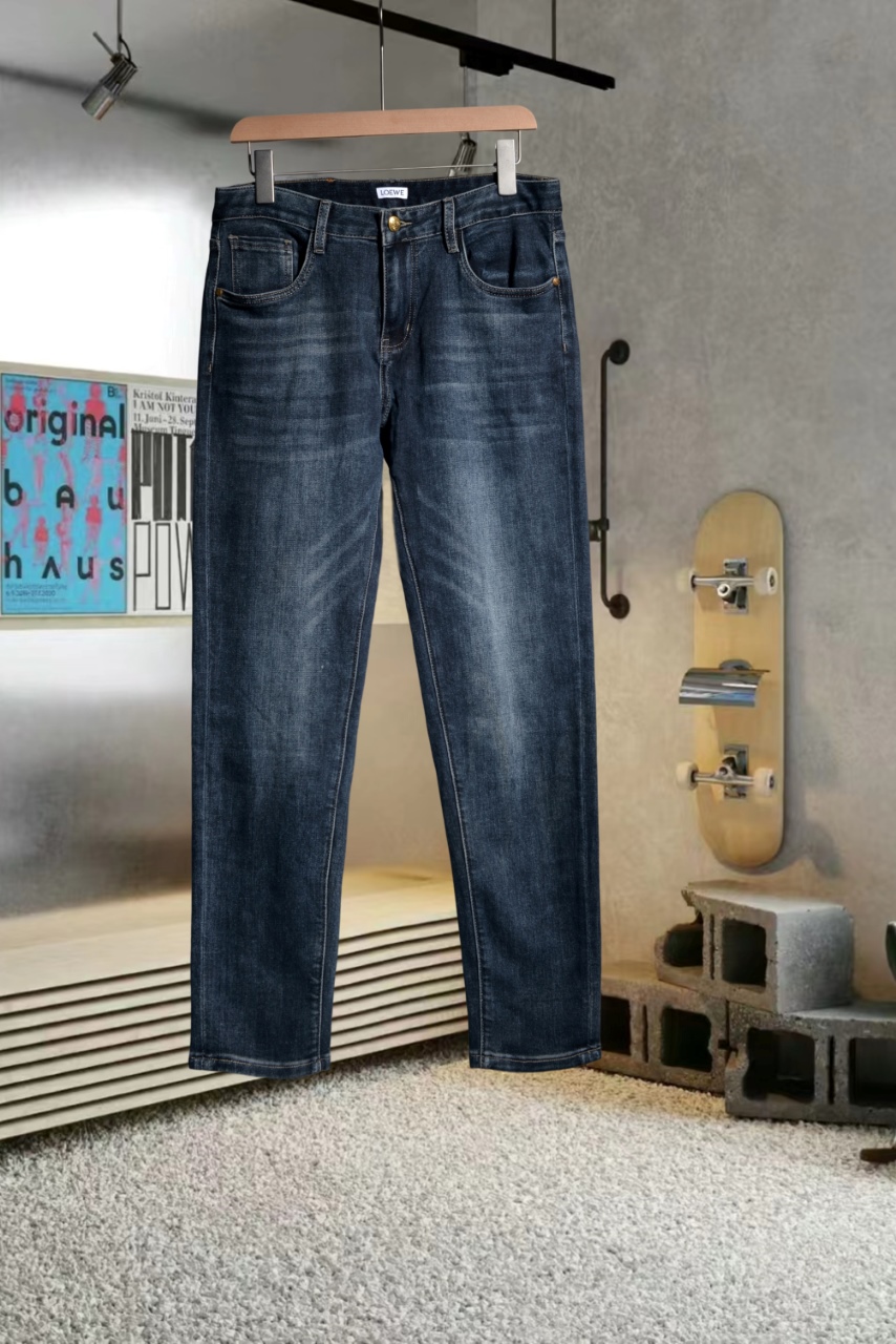 Royywell’s 2024 New One-Size Jeans: Luxurious, Comfortable, Stylish, and Versatile