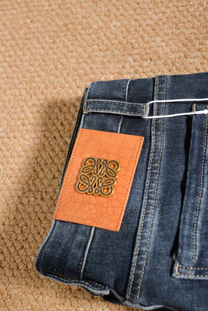 Royywell’s 2024 New One-Size Jeans: Luxurious, Comfortable, Stylish, and Versatile - 图片 4