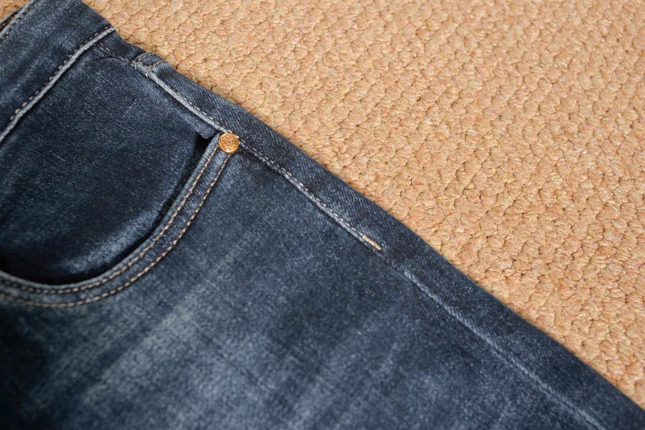 Royywell’s 2024 New One-Size Jeans: Luxurious, Comfortable, Stylish, and Versatile - 图片 7
