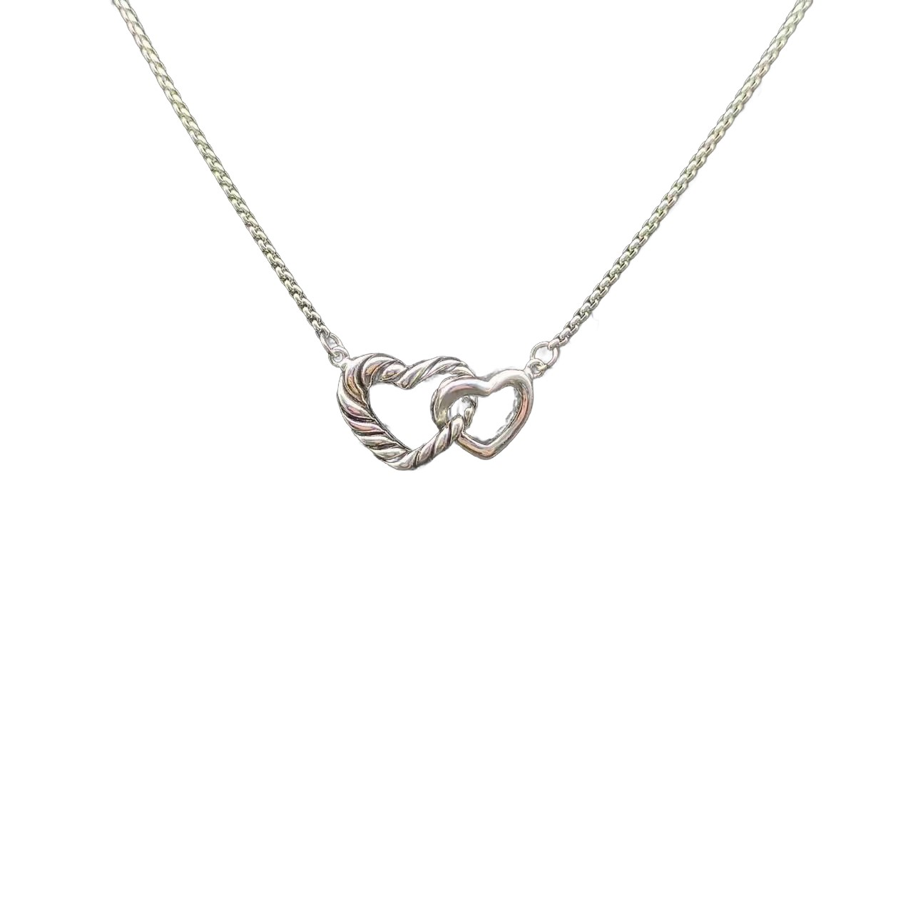 NO:108913,V gold new David Yurman double-hearted silver necklace. Chain is 1.5mm thick, length 45 5cm delay chain, jewelry quality, necklace19860909V金上新David Yurman 双心扣心银色项链.链条粗1.5mm,长度45 5cm延迟链,饰品精品,necklace,Jewelry