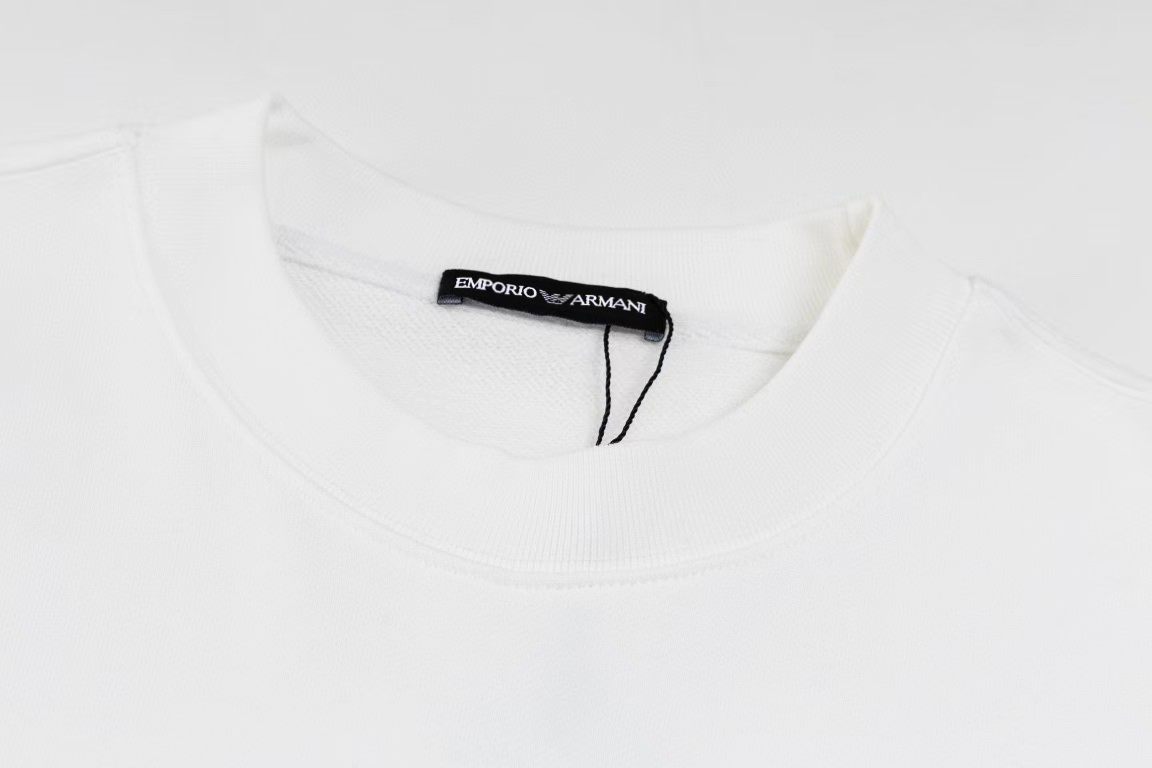 Armani Twirl-Collar Cotton T-Shirt: Soft, Air-Freshening, Unshrunk, High Quality (20 words) - 图片 3