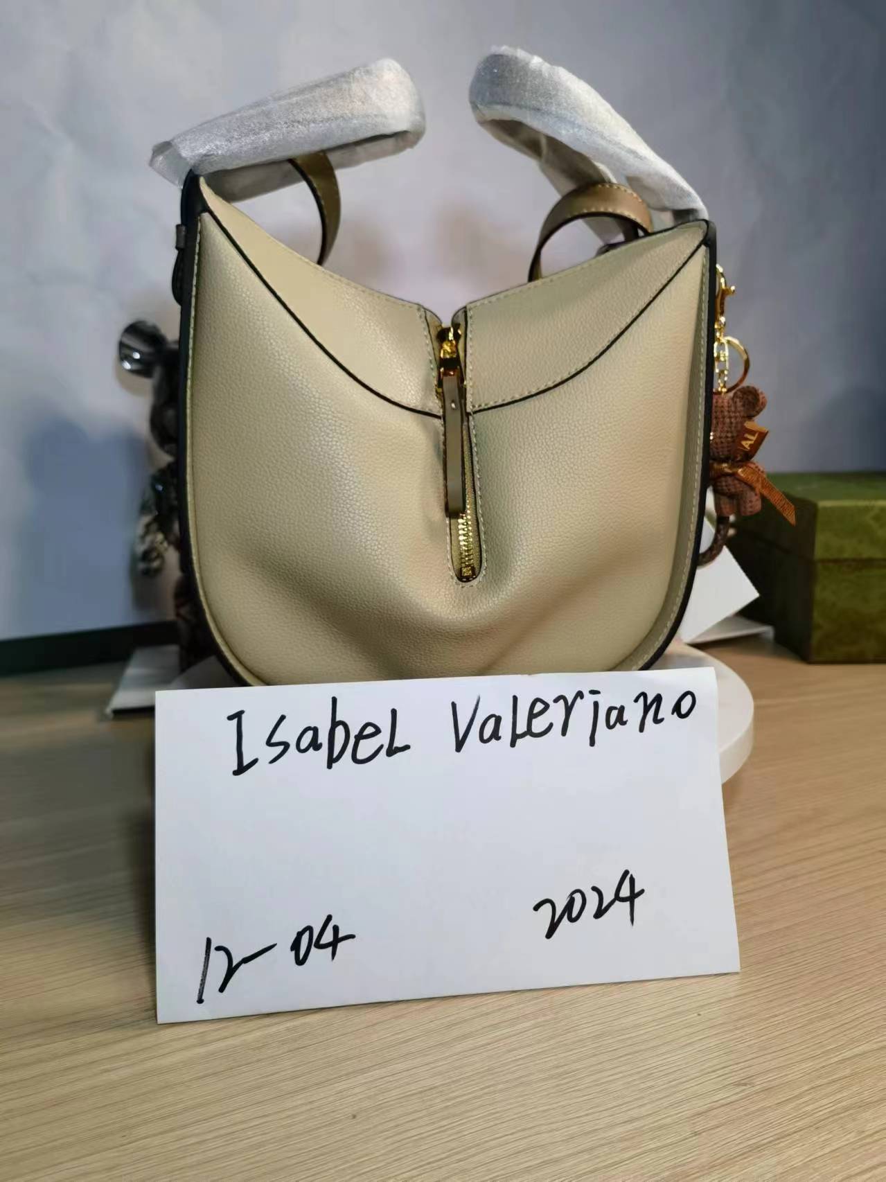 Loewe Customer Order Video - 图片 3