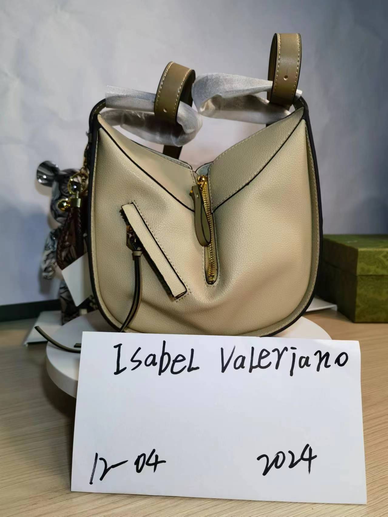 Loewe Customer Order Video - 图片 2