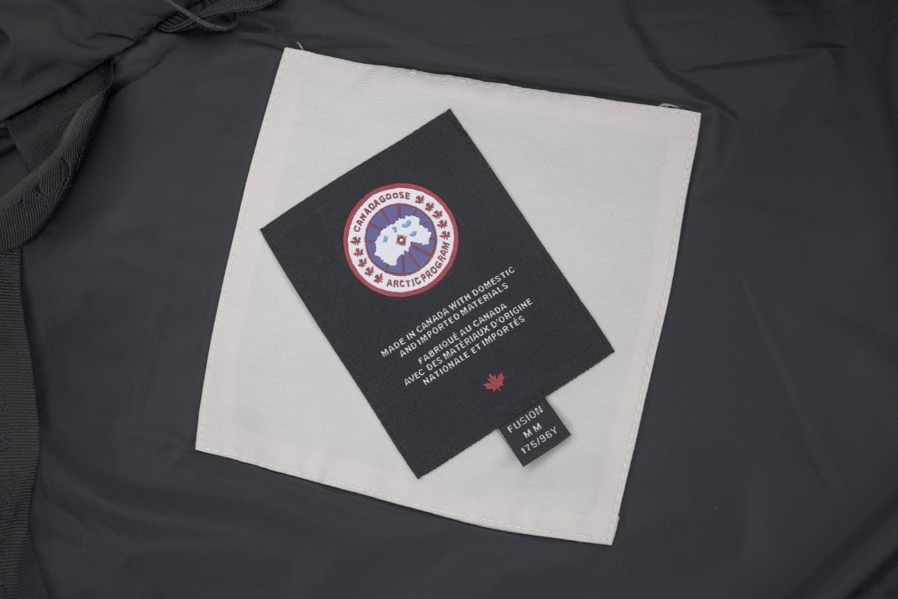 盟可睐 Moncler 高定典藏经典高奢皮具手袋托特包斜挎包女包 #0FD13A5B 9