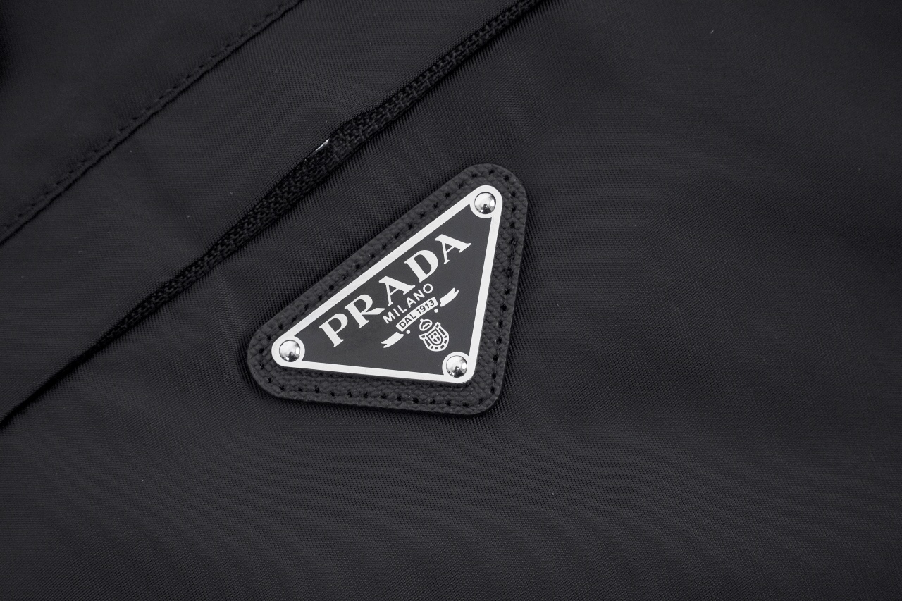 普拉达 Prada 高级成衣风衣外套及大衣服饰 #0336055C 5