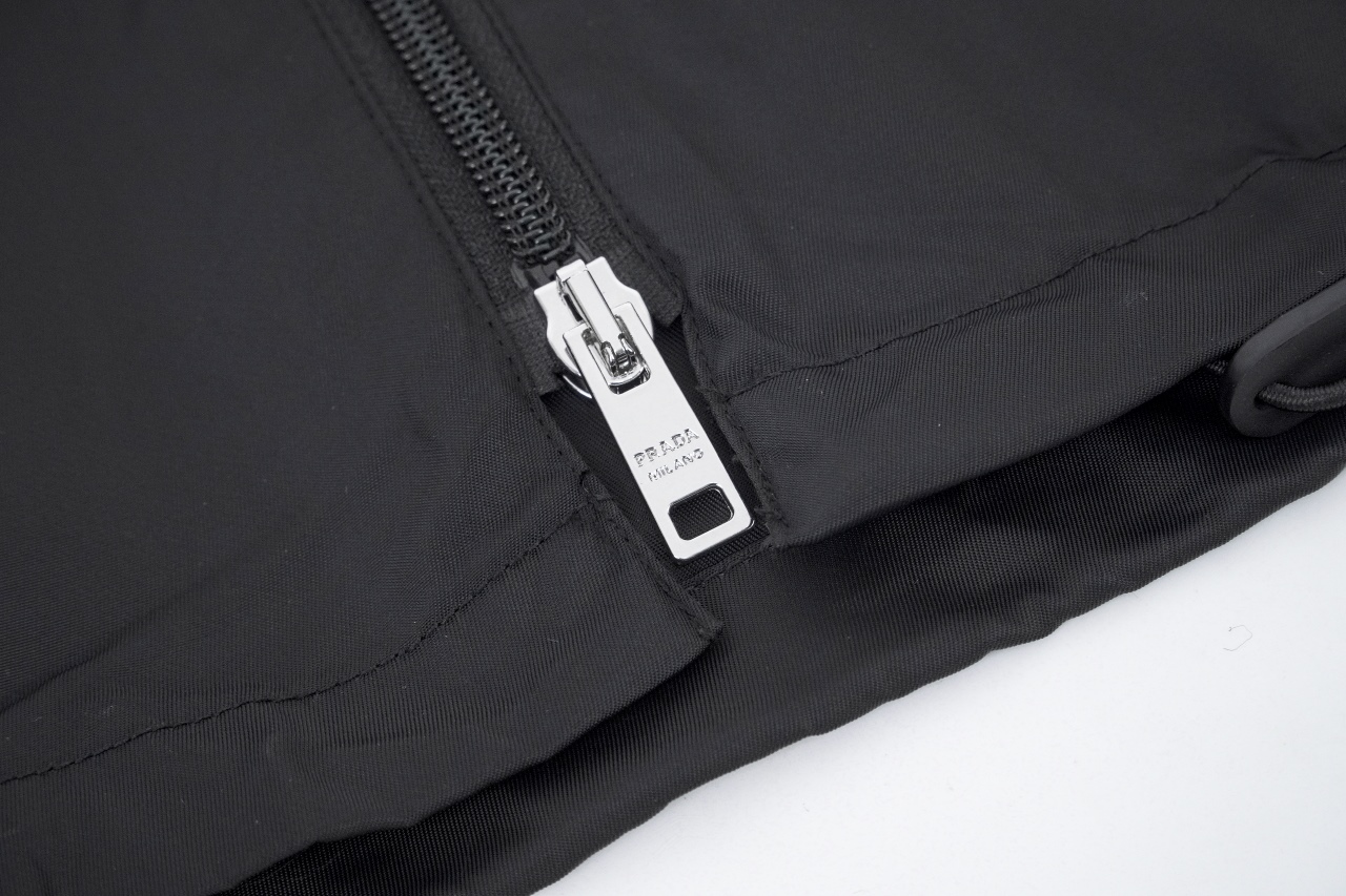 普拉达 Prada 高级成衣风衣外套及大衣服饰 #0336055C 6