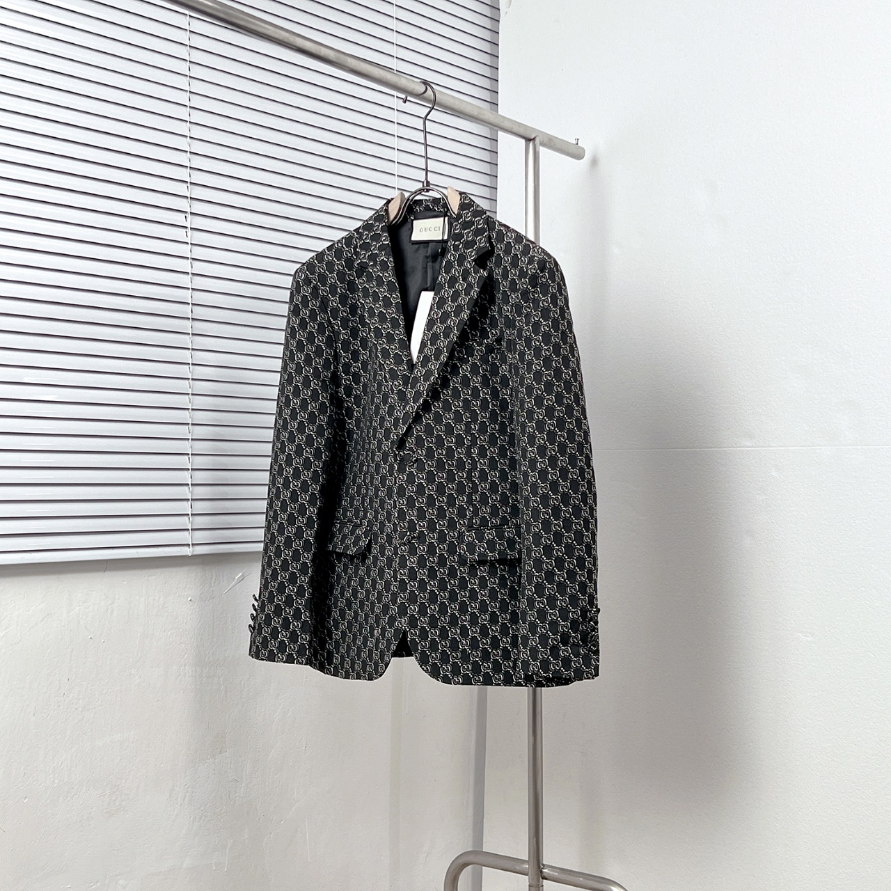 GUCC*/Gucci Traje jacquard con patrón de letras entrelazadas GG, tallas: 48.50.52.54.56.58, color: negro