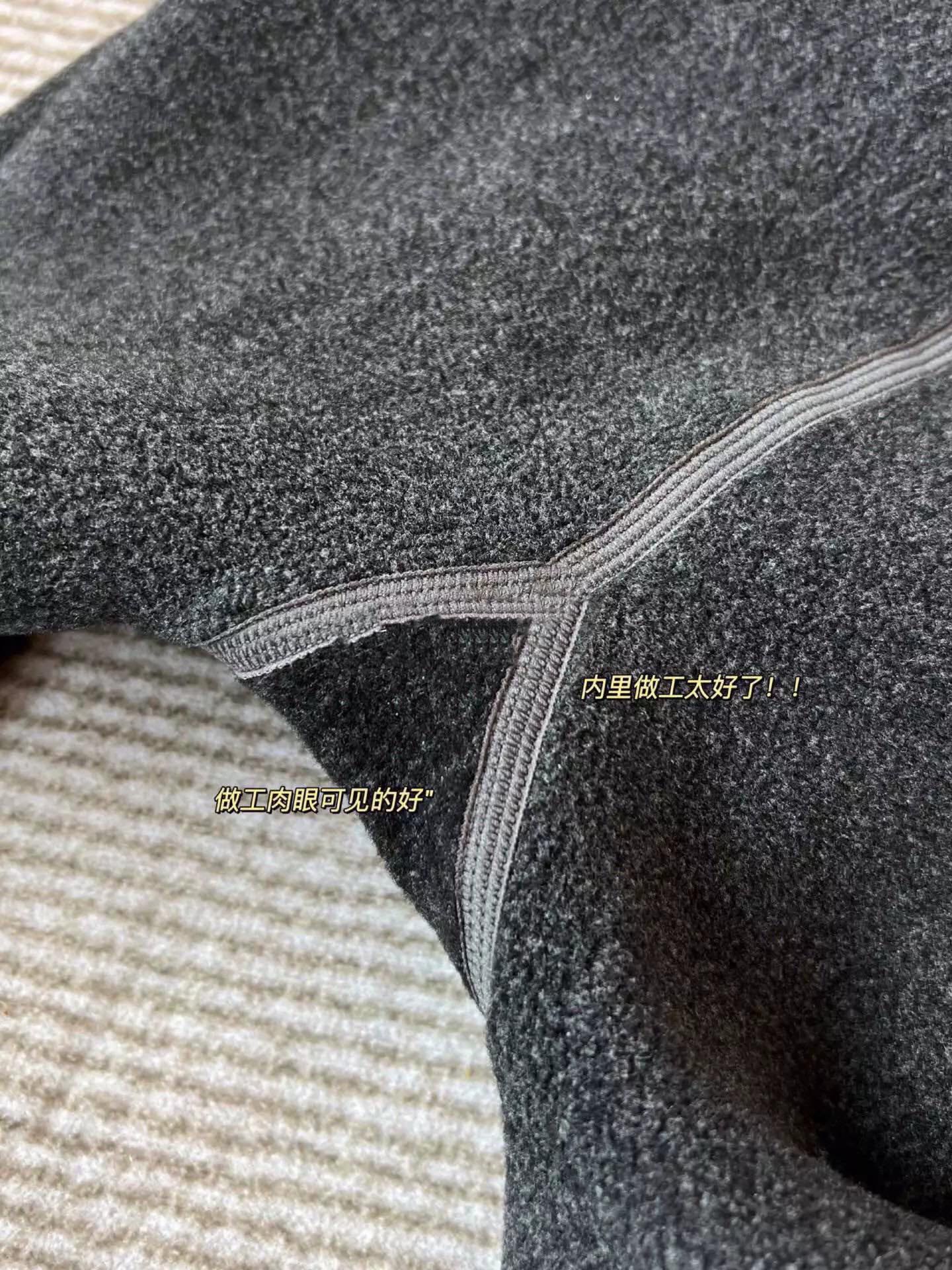 Features an ergonomic, contoured fit engineered to resist creasing at th - Comprehensive 9