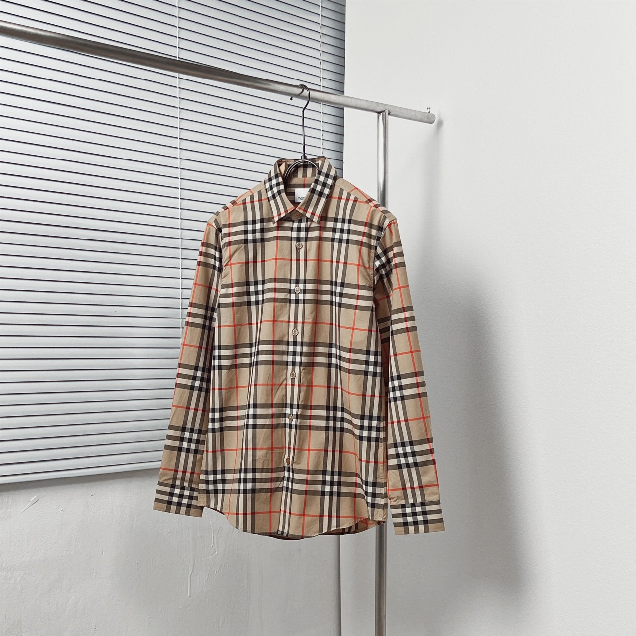 Camisa de popelín de algodón con cuadros Vintage BURBERR*/巴宝* Color: beige Tallas: S-2XL
