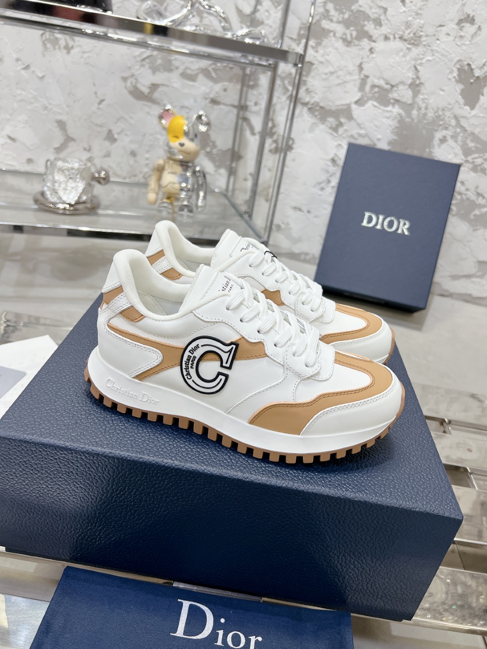 Dior C'est 厚底カップルスニーカー - スタイリッシュなデザイン