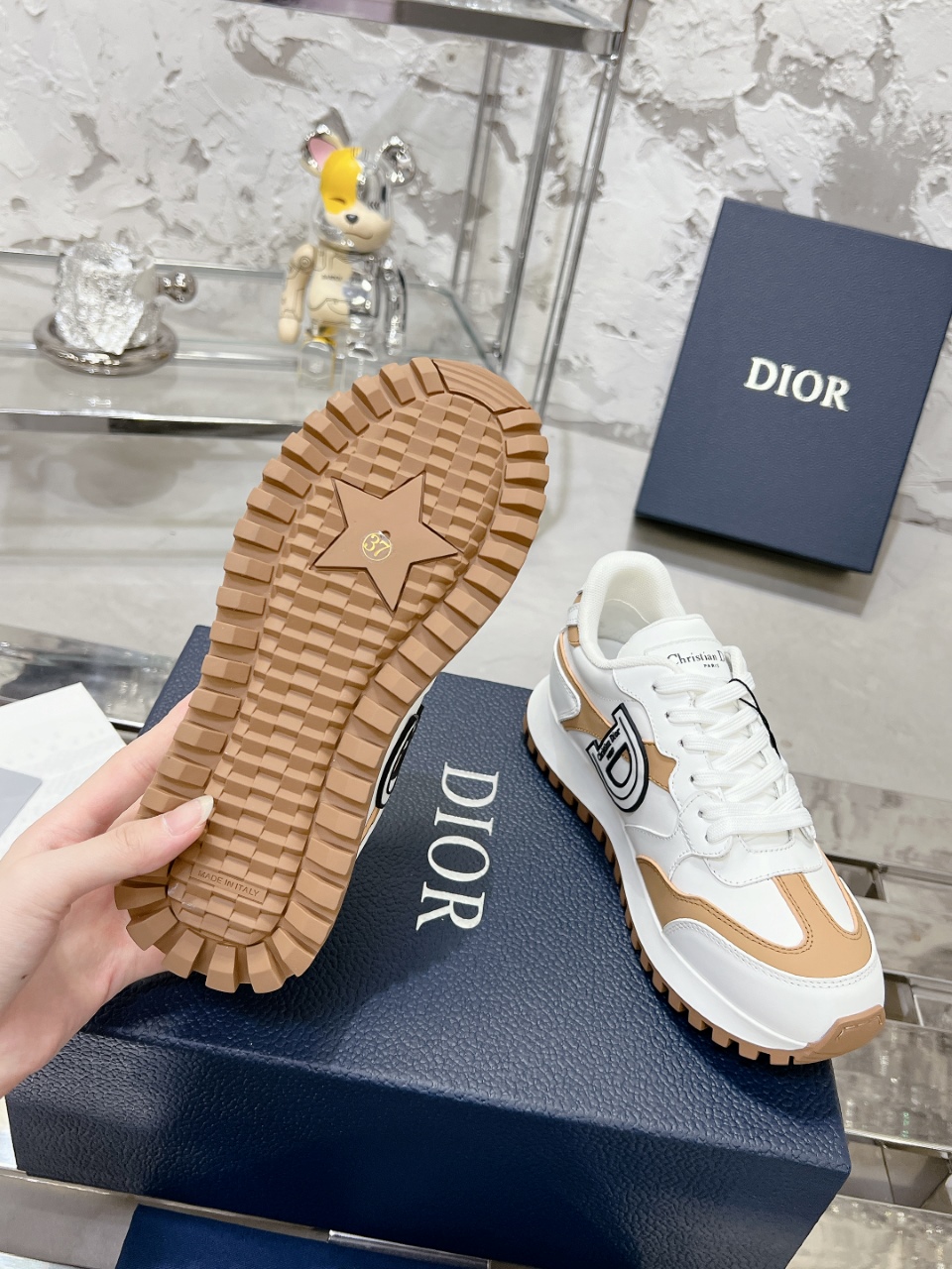 Dior C'est 厚底カップルスニーカー - スタイリッシュなデザイン